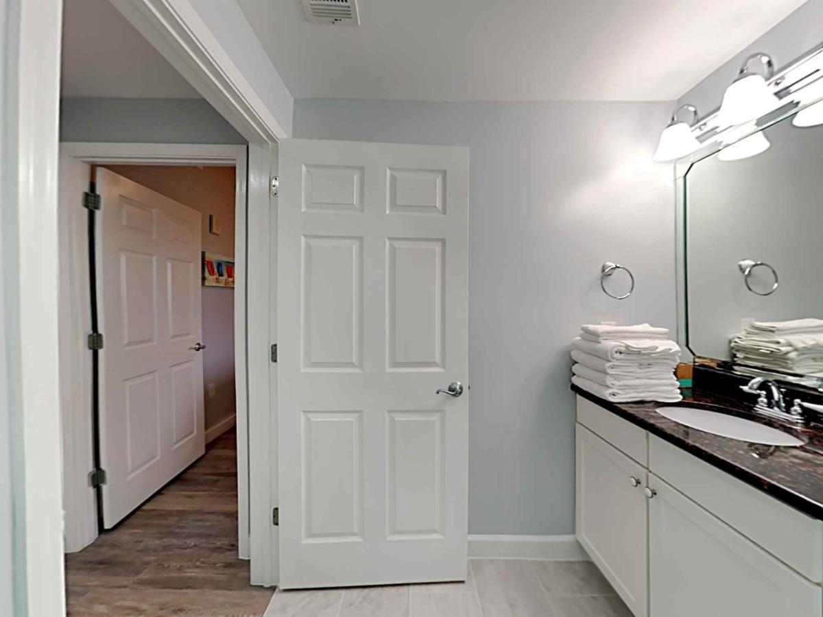 Apartment Splash1106e